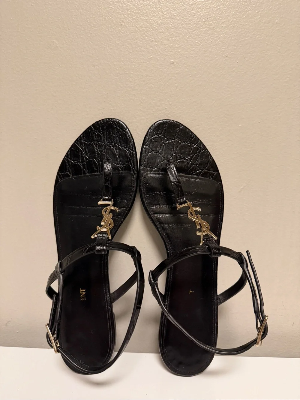 Saint Laurent YSL Logo Cassandra Black Leather Thong Flat Sandal EU 39.5 US 9.5
